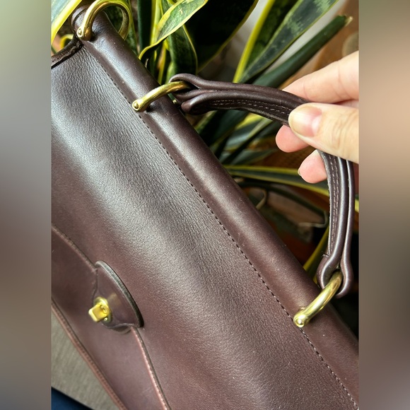 Beautiful Vintage Coach 1997 Mahogany Willis 9927 - Picture 15 of 16